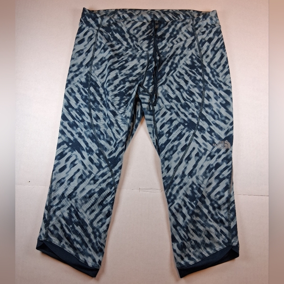 The North Face Pants - The North Face Crop Leggings Size Medium